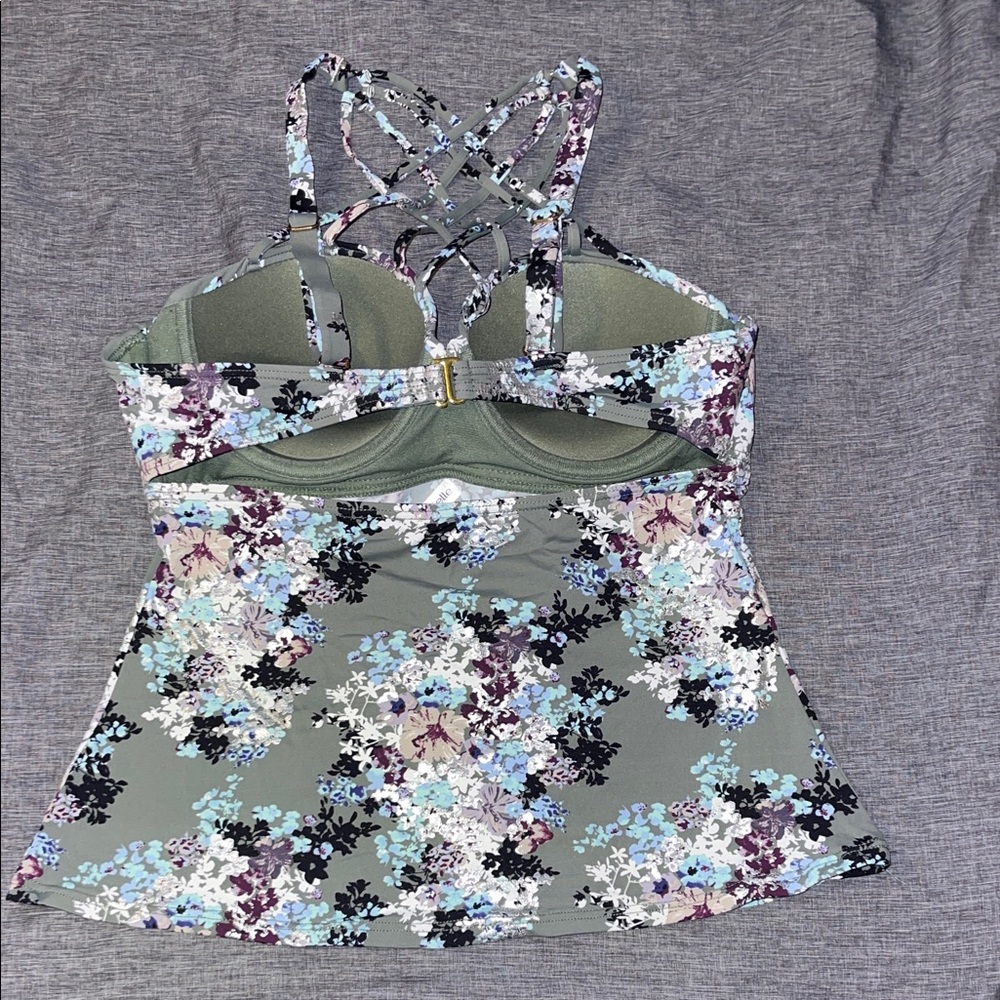 NWOT Med Ambrielle Tankini Top - Picture 8 of 11